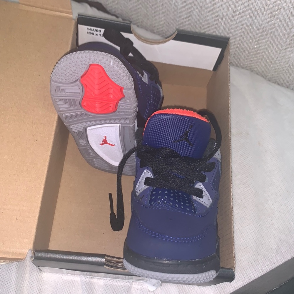 Baby Jordan’s, 4C, Navy Blue, Hardly worn